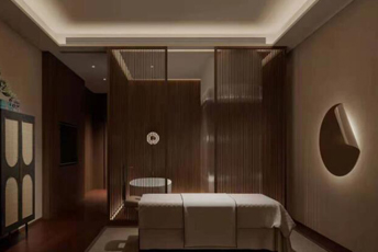 SPA会馆的深夜档，属于那些不想回家的人