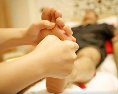 按摩脚心有助于防衰老